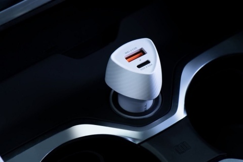 Ładowarka samochodowa Forcell F-Energy Carbon USB C + USB A QC3.0 PD 3A 38W CC50-1A1C biała