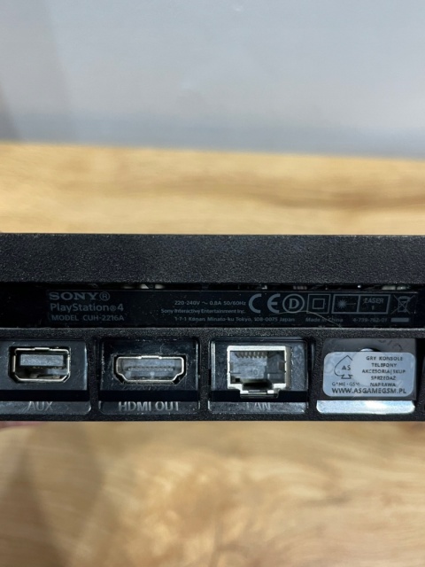 Konsola Playstation 4 PS4 Slim 500 GB Używana