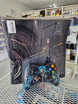 Konsola Xbox 360 S Halo 4 Edycja Limitowana Używana + Oryginalny Pad Xbox 360 Halo 4 Edycja Limitowana Używana
