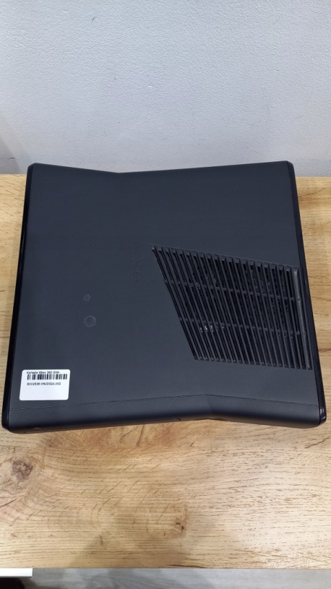 Konsola Xbox 360 Slim Używana