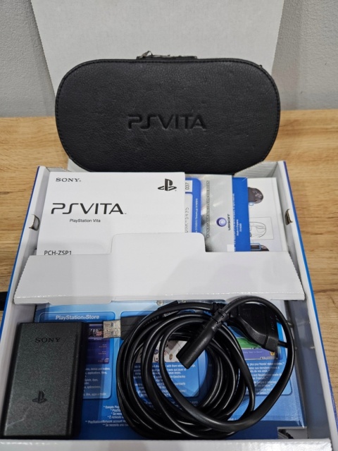 Ps Vita PCH-1004