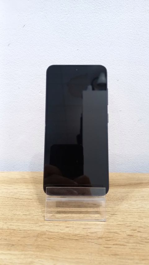 Smartfon Samsung Galaxy S23 8 GB / 128 GB 5G Czarny Używany