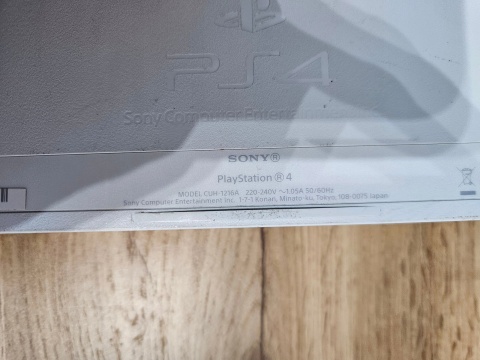 Konsola PS4 Playstation 4 FAT 500 GB Biały Używana