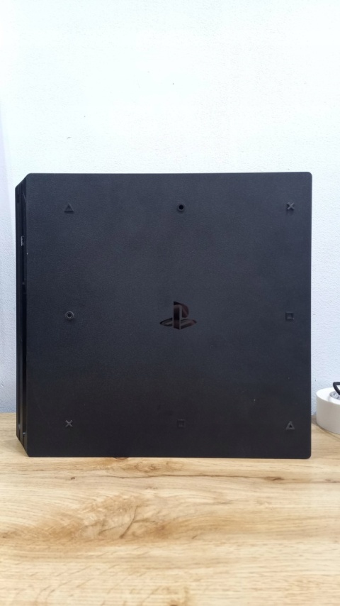 Konsola Sony PlayStation 4 pro 1 TB czarny