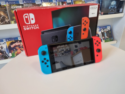 Nintendo Switch V2 Niebiesko Czerwony | Używany Nintendo Switch V2 Niebiesko Czerwony | Używany