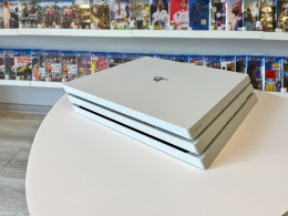 PlayStation 4 Pro PS4 Pro biała | Używana