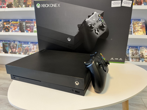 Xbox One X 1TB + Oryginalny Pad | Używany Xbox One X 1TB + Oryginalny Pad | Używany