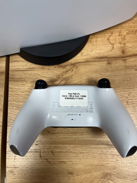 PlayStation 5 PS5 Fat z napędem 825 GB + Pad PS5 Dualsense | Używana PlayStation 5 PS5 Fat z napędem 825 GB + Pad PS5 Dualsense | Używana