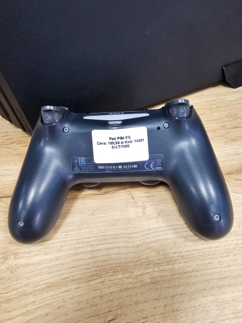 Konsola PlayStation 4 Pro 1 TB + Oryginalny Pad DualShock 4 | Używana Konsola PlayStation 4 Pro 1 TB + Oryginalny Pad DualShock 4 | Używana