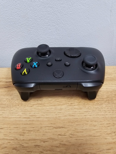 Kontroler Pad Xbox Series Carbon Black Bezprzewodowy | Z pudełkiem Używany Kontroler Pad Xbox Series Carbon Black Bezprzewodowy | Z pudełkiem Używany