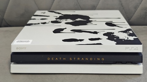 PlayStation 4 Pro Edycja Kolekcjonerska Dead Stranding 1 TB | Używana PlayStation 4 Pro Edycja Kolekcjonerska Dead Stranding 1 TB | Używana